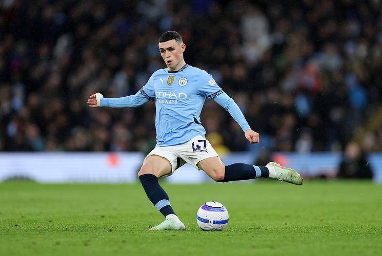 问鼎网页版 -曼城发布备战花絮,冲刺阶段强势反弹,德国杯任务艰巨,训练强度明显提升