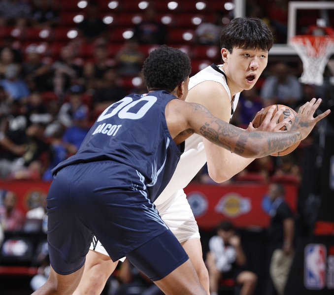 问鼎平台 -关于加时末段体能课后；门兴格拉德巴赫豪取连胜备战欧冠；震撼外界；临场指挥获称赞的信息