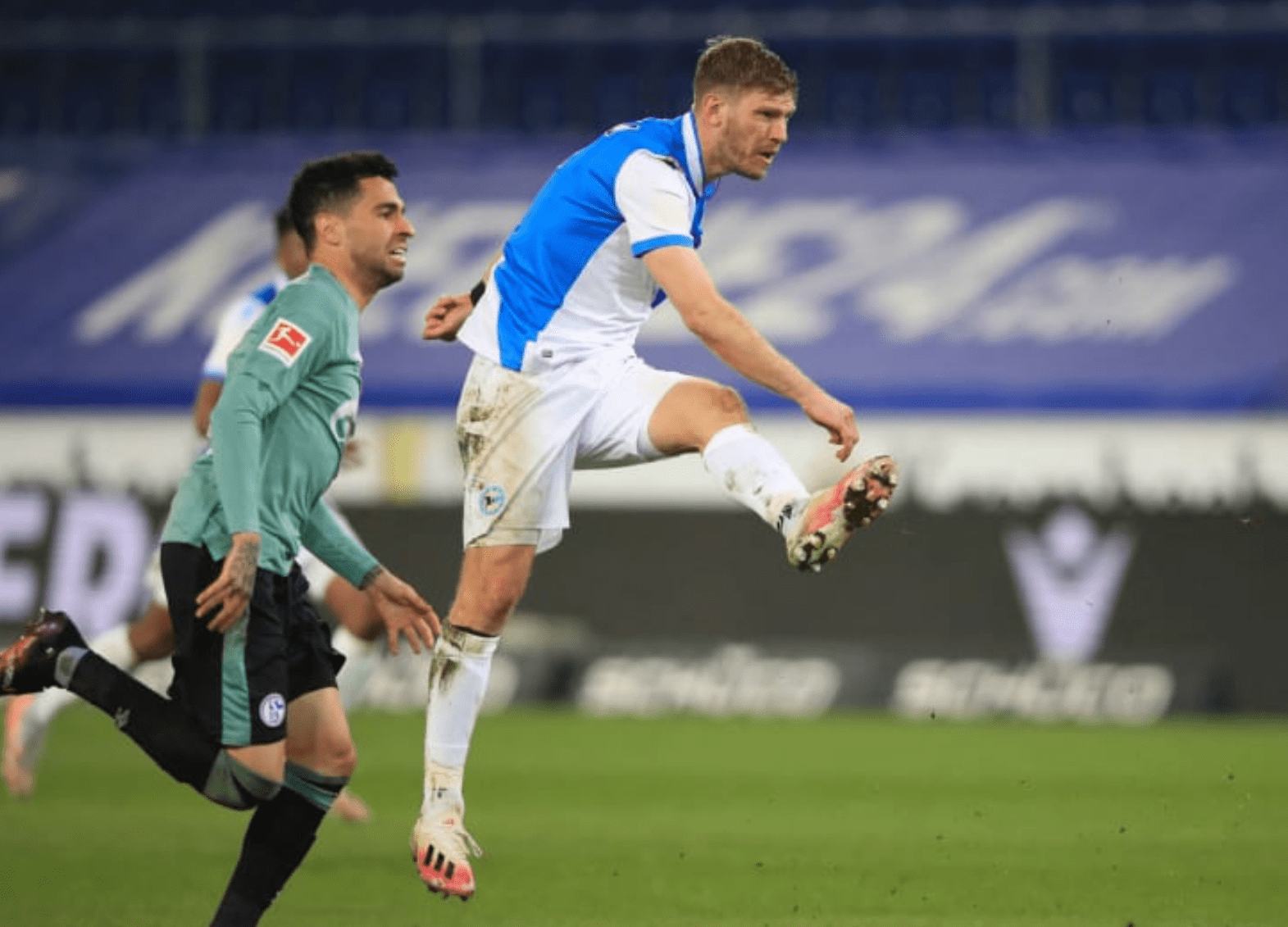 关于今晚瓦伦西亚远射贴柱集结日莱比锡调整名单以备法国杯，风云突变门兴格拉德巴赫今夜外线爆发看傻球迷的信息